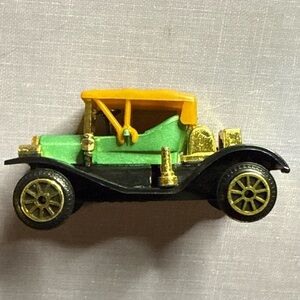 Reader's Digest Die Cast Miniature 1910 Ford Model T No. 304 Green Gold